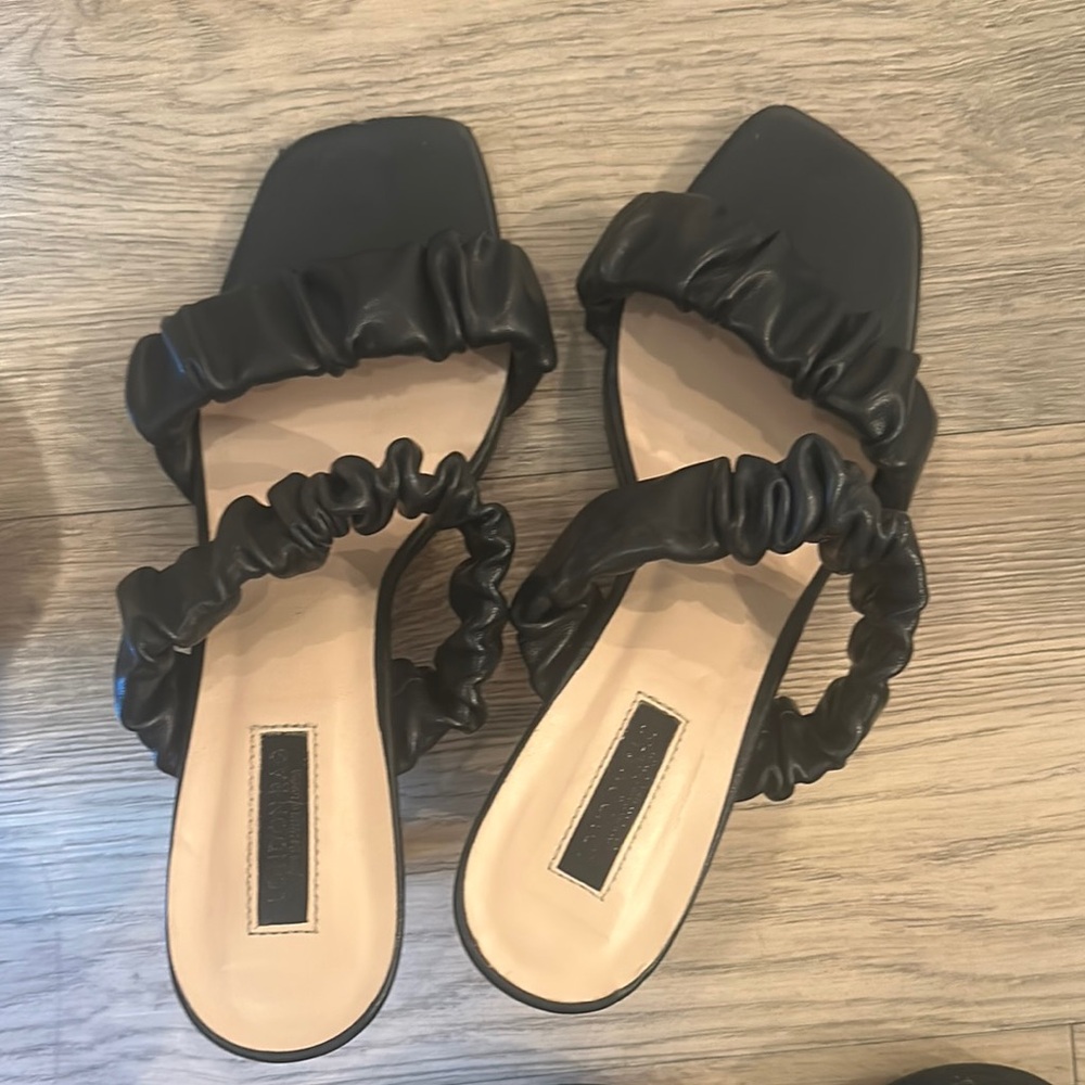 Black Ruffled Women's Sandals